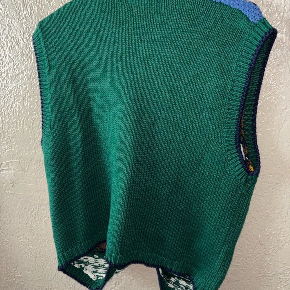 Dream House Themed Multicolor Knit Vest - Picture 3 of 3